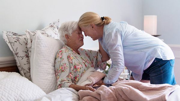 5 Tips for Families Dealing With End of Life | AirCARE1